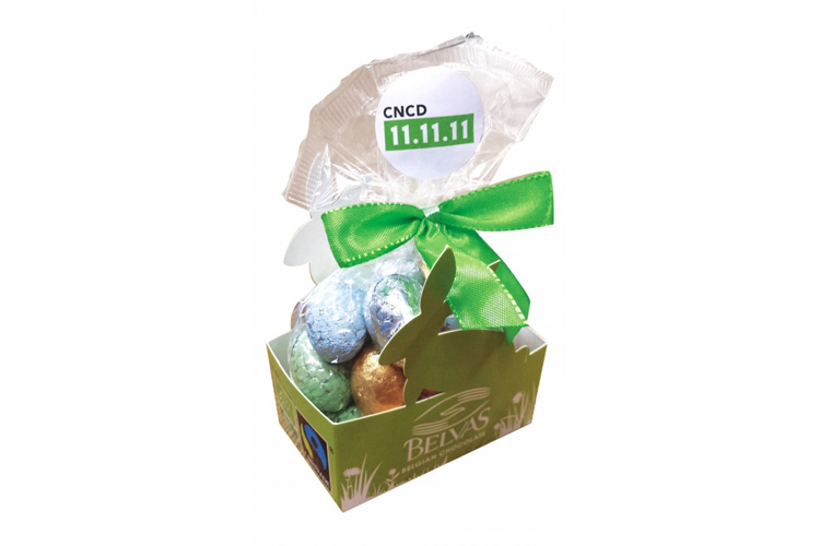 Mélange d’œufs en chocolat bio. Lait et noir, pleins ou fourrés au praliné noisette. Sans gluten, bio et équitable. 150gr (6,50 €)